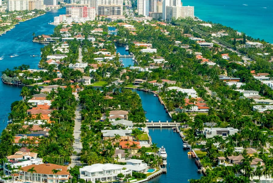 Properties For Sale in Golden Beach