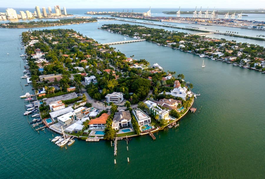 Properties For Sale in Hibiscus Island